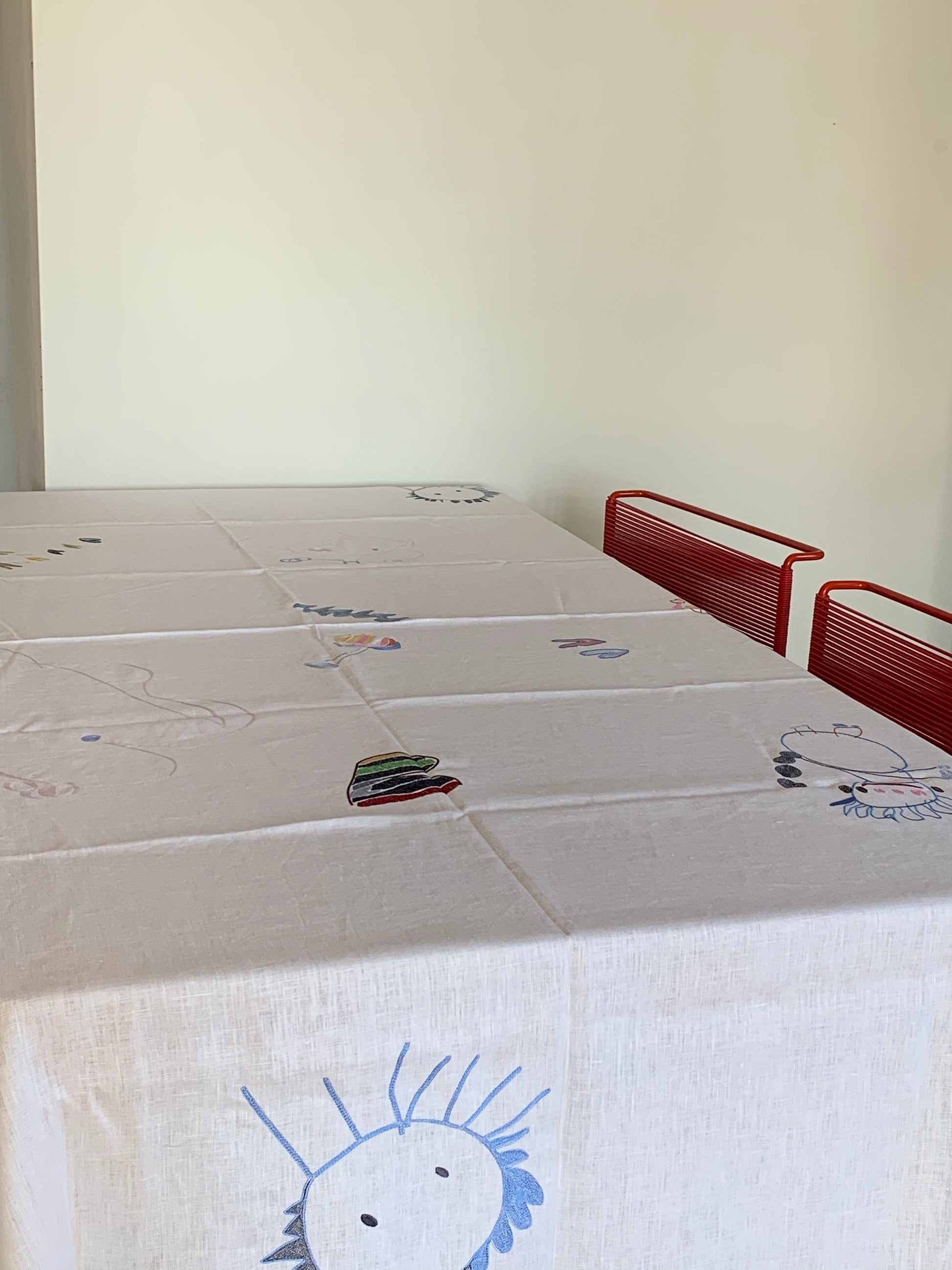 personalized linen gift, custom embroidered tablecloth, luxury family gift, heirloom textile, preserve kids drawing gift, children art embroidery, personalized family textile
