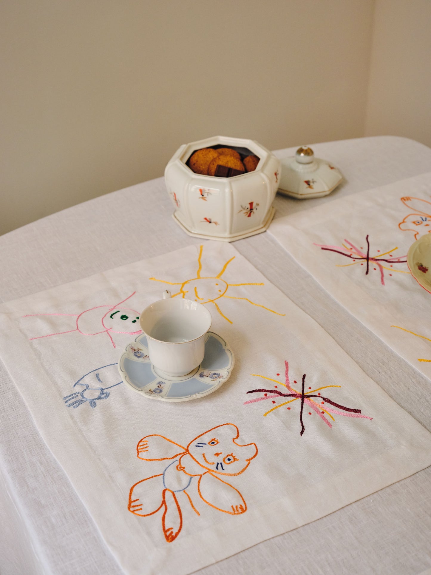 personalized linen gift, custom embroidered tablecloth, luxury family gift, heirloom textile, preserve kids drawing gift, children art embroidery, personalized family textile